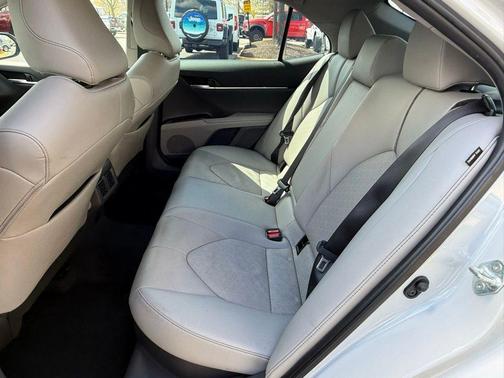 2024 Toyota Camry Hybrid XSE