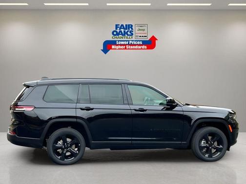 2025 Jeep Grand Cherokee L Laredo