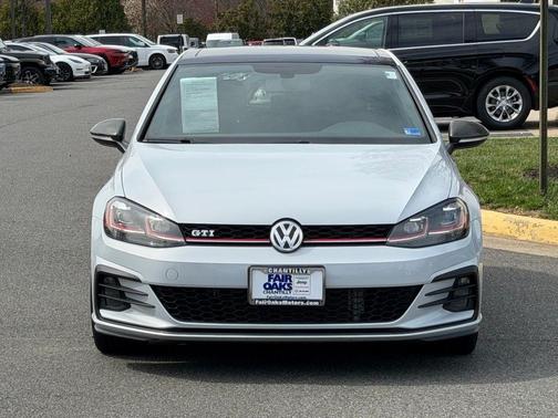 2018 Volkswagen Golf GTI 2.0T SE 4-Door