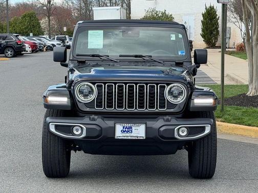 Black Clearcoat 2025 Jeep Wrangler 4xe Sahara