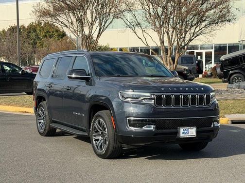2024 Jeep Wagoneer Base