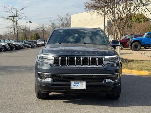 2024 Jeep Wagoneer Base