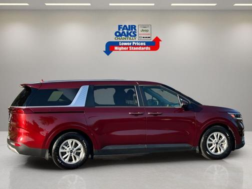 2022 Kia Carnival LXS