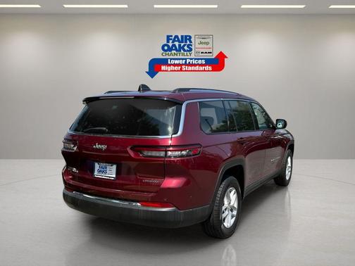 2022 Jeep Grand Cherokee L Laredo
