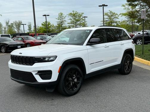 2024 Jeep Grand Cherokee Laredo