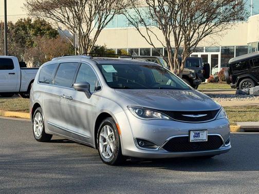 2020 Chrysler Pacifica Touring-L Plus