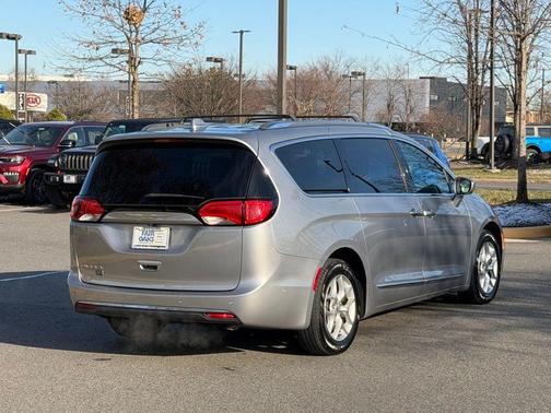 2020 Chrysler Pacifica Touring-L Plus
