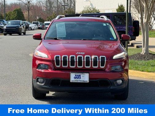 Deep Cherry Red Crystal Pearlcoat 2016 Jeep Cherokee Latitude
