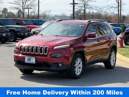 Deep Cherry Red Crystal Pearlcoat 2016 Jeep Cherokee Latitude