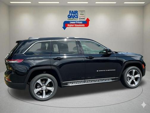 Diamond Black 2025 Jeep Grand Cherokee Limited