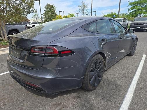 2022 Tesla Model S Base