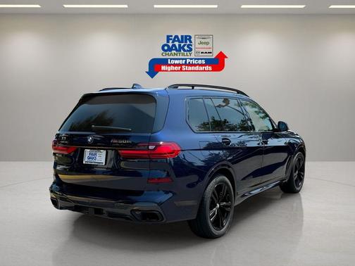 2021 BMW X7 M50i