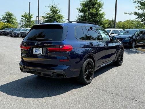 2021 BMW X7 M50i
