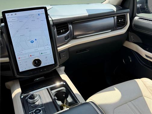 2022 Ford Expedition Platinum