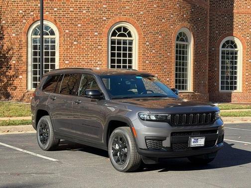 2025 Jeep Grand Cherokee L Laredo