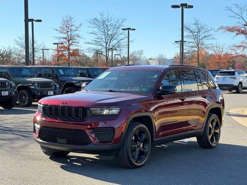 2024 Jeep Grand Cherokee Laredo
