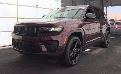 2024 Jeep Grand Cherokee Laredo