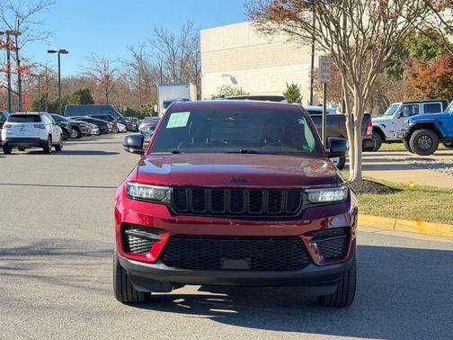 2024 Jeep Grand Cherokee Laredo