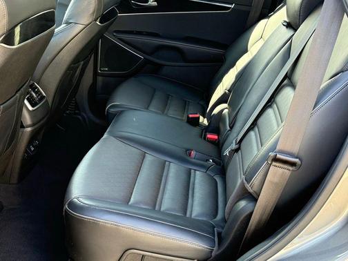 2018 Kia Sorento SX