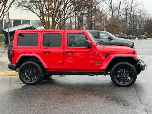 2025 Jeep Wrangler 4xe Sahara