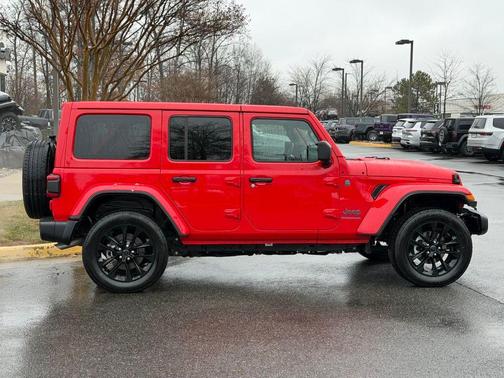 2025 Jeep Wrangler 4xe Sahara