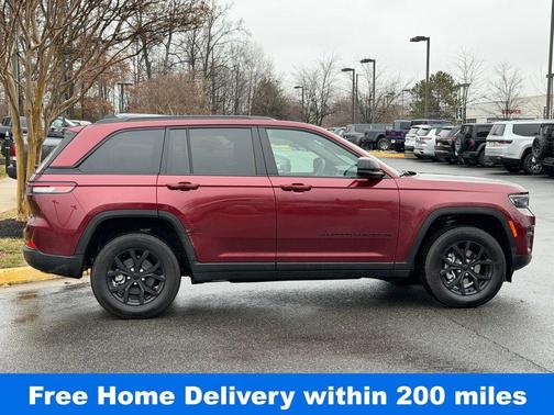 2024 Jeep Grand Cherokee Laredo