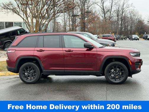 2024 Jeep Grand Cherokee Laredo