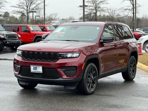 2024 Jeep Grand Cherokee Laredo