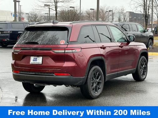2024 Jeep Grand Cherokee Laredo