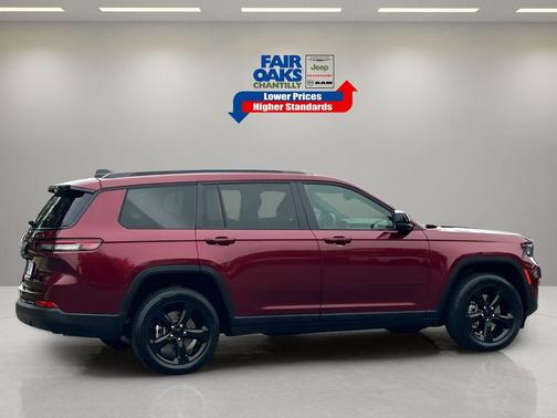 2022 Jeep Grand Cherokee L Laredo