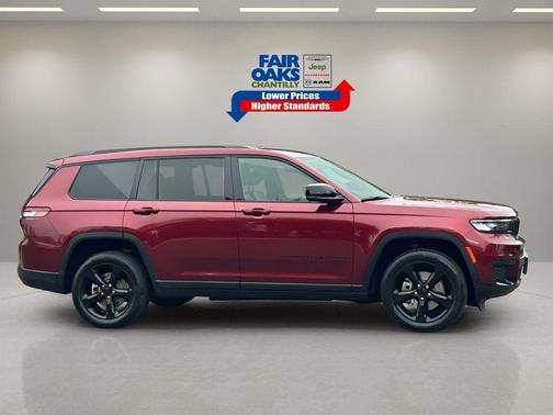 2022 Jeep Grand Cherokee L Laredo