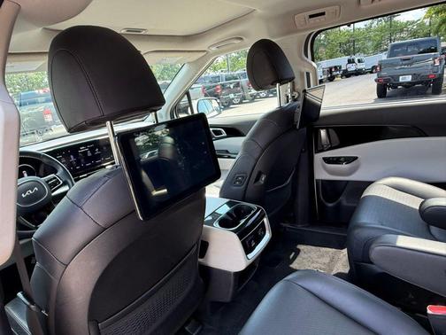 2022 Kia Carnival SX Prestige