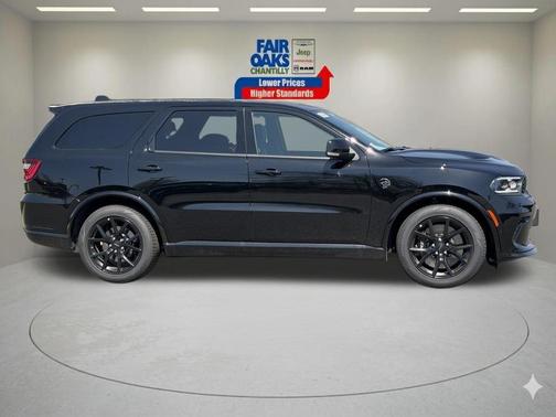 DB Black Crystal Clearcoat 2026 Dodge Durango SRT Hellcat