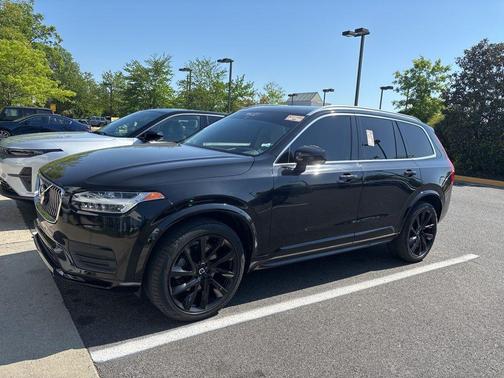 2022 Volvo XC90 T6 Momentum 6 Passenger