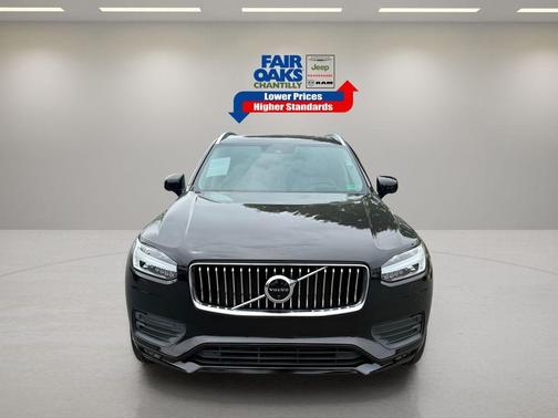 2022 Volvo XC90 T6 Momentum 6 Passenger