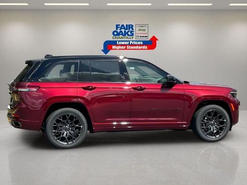 2025 Jeep Grand Cherokee Summit