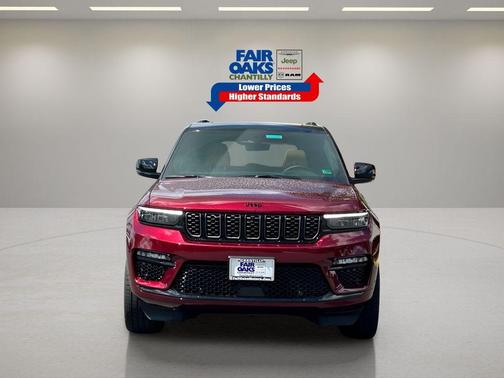 2025 Jeep Grand Cherokee Summit