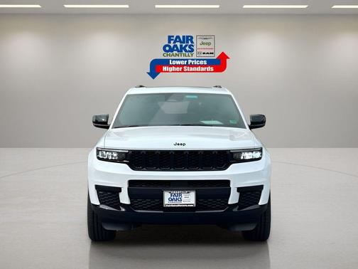 2025 Jeep Grand Cherokee L Laredo