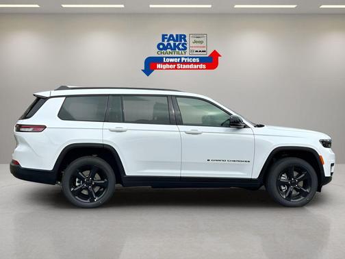 2025 Jeep Grand Cherokee L Laredo