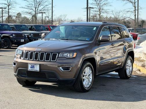 2017 Jeep Grand Cherokee Laredo
