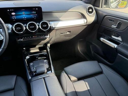 2023 Mercedes-Benz GLB 250 Base 4MATIC