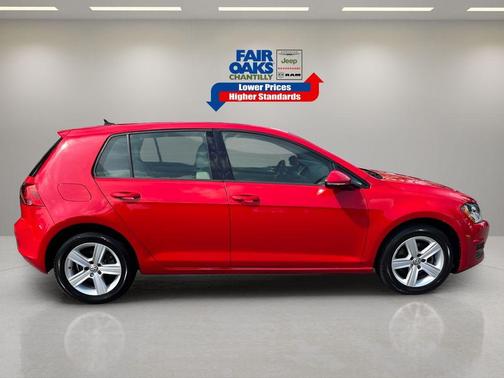 2017 Volkswagen Golf TSI Wolfsburg Edition 4-Door