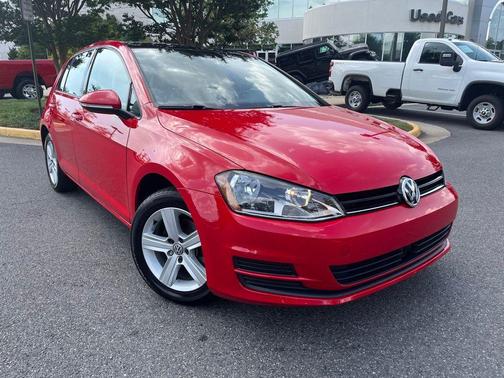 2017 Volkswagen Golf TSI Wolfsburg Edition 4-Door
