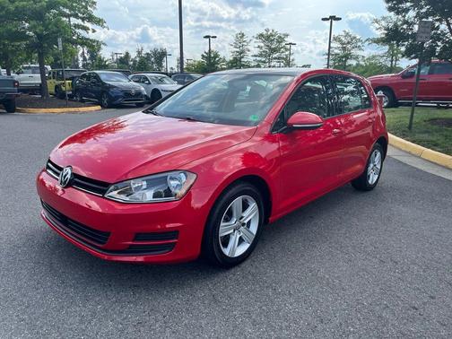 2017 Volkswagen Golf TSI Wolfsburg Edition 4-Door