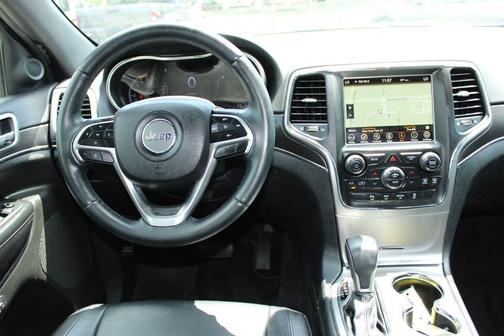 Photo 2 of 28 of 2018 Jeep Grand Cherokee Limited