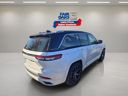 2022 Jeep Grand Cherokee 4xe Summit