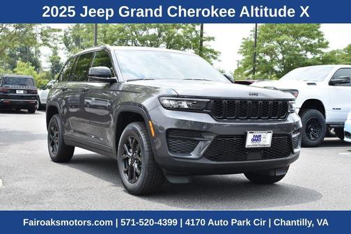 2025 Jeep Grand Cherokee Laredo