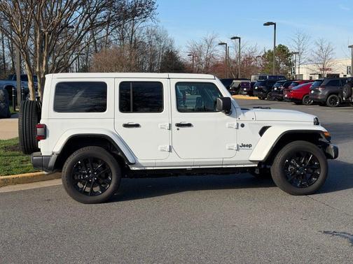 2025 Jeep Wrangler 4xe Sahara