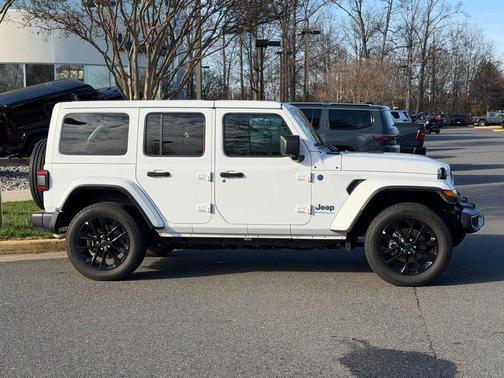 2025 Jeep Wrangler 4xe Sahara
