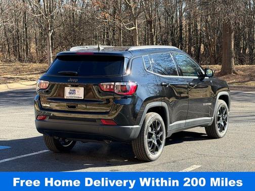 Diamond Black 2026 Jeep Compass Latitude